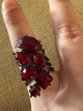 Red Rhinestone Statement Ring Black Tone Multi Stone Cluster Size 10 Gothic